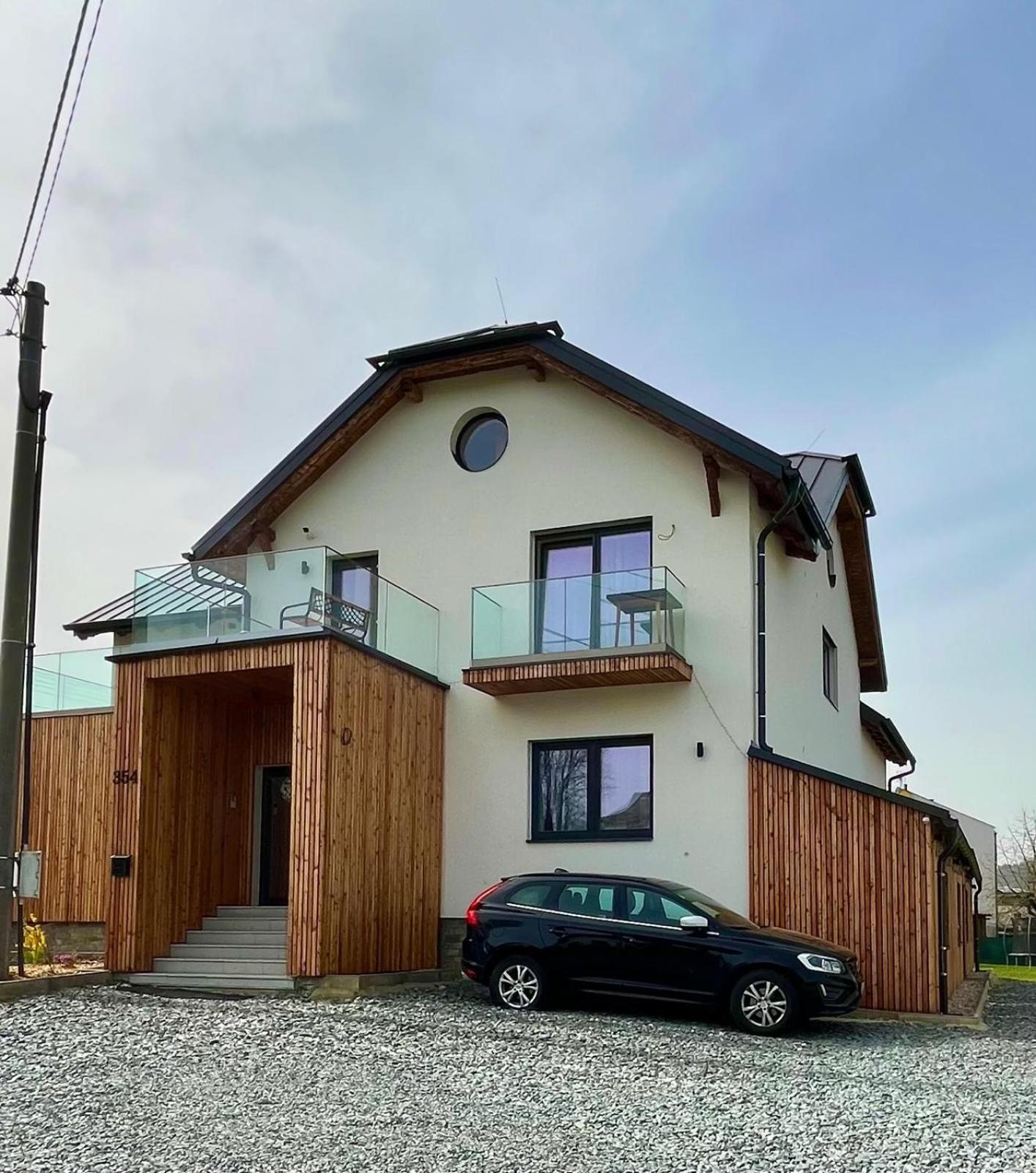 Slunecny Apartman Velke Losiny Exterior photo